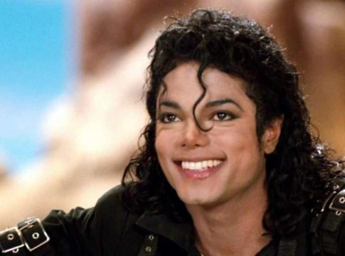 Ο ανιψιός του Μάικλ Τζάκσον έγινε κλώνος του αστέρα της ποπ