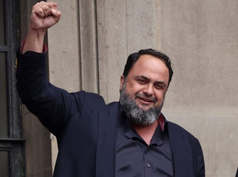 Καθολική αποθέωση από τον κόσμο της Νότιγχαμ στον Βαγγέλη Μαρινάκη: «Είμαστε ευγνώμονες, είμαστε δίπλα του, μαζί του ονειρευόμαστε» (vid)