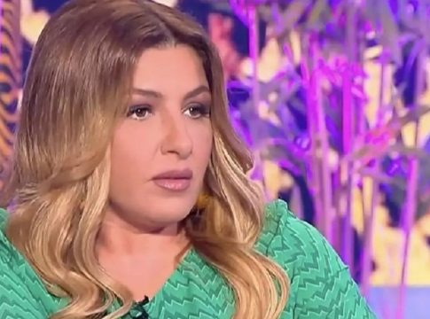 Δύσκολες ώρες για την Έλενα Παπαρίζου