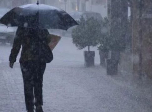 Έκτακτο δελτίο επιδείνωσης καιρού από την ΕΜΥ – Έρχονται βροχές, καταιγίδες και χαλαζοπτώσεις