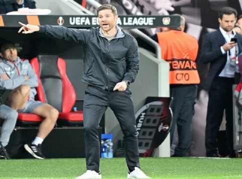 Μια «σφήνα» για τον Αλόνσο από την υπερδύναμη του Μονάχου