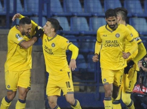 Μακάμπι Τελ Αβίβ: Σκληρή όπως και η ομάδα της στο μπάσκετ (vids)