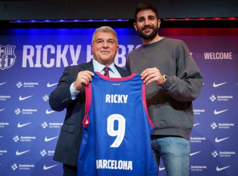 Επίσημο: Υπέγραψε στην Μπαρτσελόνα ο Ρίκι Ρούμπιο (vid)
