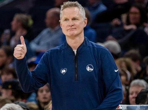 Ανανέωσε για δύο χρόνια με τους Γουόριορς ο Κερ (pic)