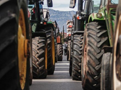 Αγρότες: Αυτοί είναι οι 15 εκπρόσωποί τους που θα συναντηθούν με τον Μητσοτάκη την Τρίτη