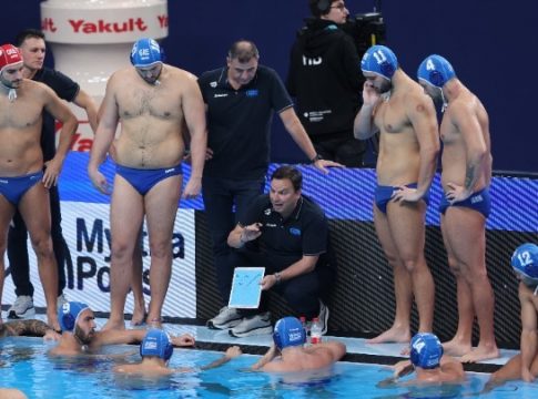 Βλάχος: ««Συγκεντρωμένοι για να διεκδικήσουμε με αξιώσεις την είσοδό μας στην τετράδα»