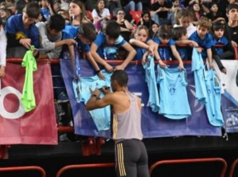 «Άπιαστος» στα 60μ. εμπόδια ο Δουβαλίδης