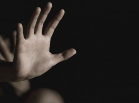 Στον εισαγγελέα οδηγείται τη Δευτέρα ο 36χρονος που βίαζε τη θετή του κόρη – Πώς αποκαλύφθηκε η φρίκη