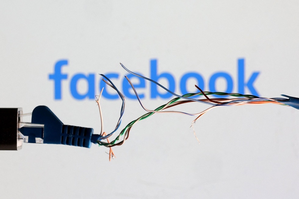 Meta: Επανέρχονται Facebook και Instagram μετά το παγκόσμιο μπλακάουτ