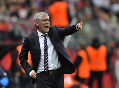 Σάντος: «Δεν σκέφτομαι να παραιτηθώ από την Μπεσίκτας»
