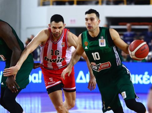 Σλούκας vs Oλυμπιακός: Τι κάνει ο αρχηγός του Παναθηναϊκού κόντρα στους Ερυθρόλευκους (vids)