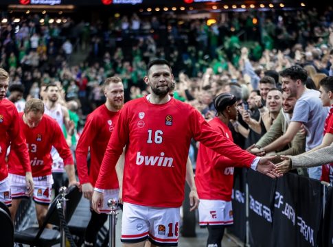 Ολυμπιακός: Πετούσε «φωτιές» επιθετικά και… φίμωσε τη Ζάλγκιρις αμυντικά (pics, vid)