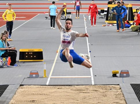 Ο «Βασιλιάς» των αλμάτων: Χρυσό μετάλλιο και στη Γλασκώβη ο Τεντόγλου