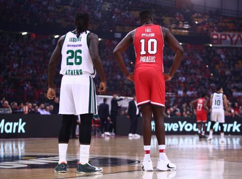 Απολαυστικό βίντεο από τη Euroleague με το ντέρμπι «αιωνίων» μέσα από τα… μάτια του διαιτητή (vid)