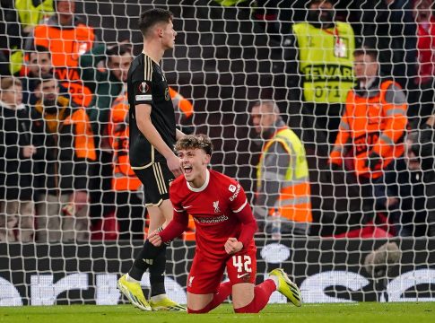 Με 6άρα στους «8» η Λίβερπουλ (6-1), απίστευτη ανατροπή η Λεβερκούζεν (3-2)