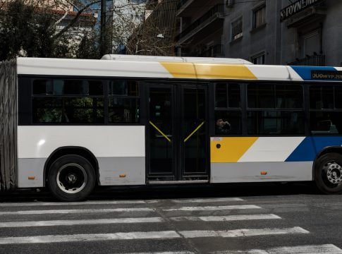 Ελεύθερος ο οδηγός λεωφορείου που κατηγορήθηκε για την απόπειρα βιασμού επιβάτιδας