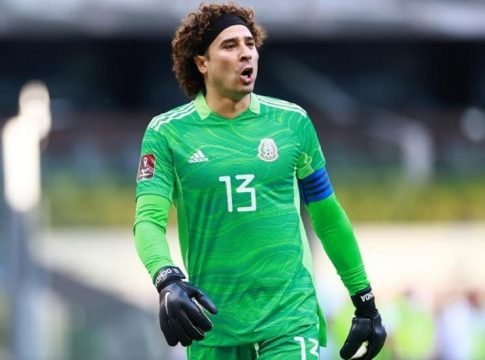 Νέα σενάρια για Οτσόα και ΑΕΚ