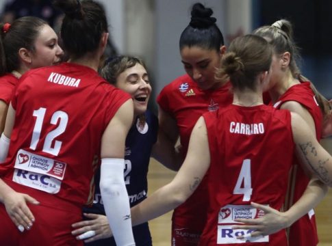 Πρωταθλητές Πεύκων – Ολυμπιακός 0-3: Πρωτιά με +9 οι «ερυθρόλευκες» και τώρα… Final-4!