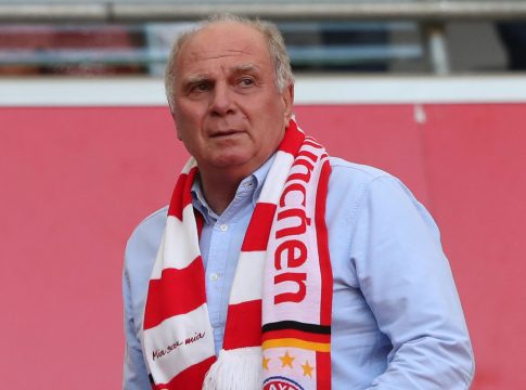 Χένες: «Δουλεύουμε και εμείς για την απόκτηση του Τσάμπι Αλόνσο, αλλά θα είναι δύσκολο να τον πάρουμε»