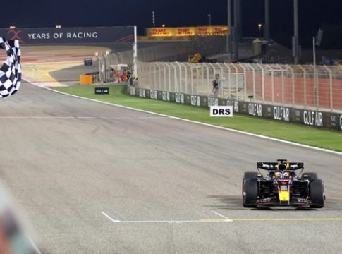 Θρίαμβος και ιδανική εκκίνηση για τον Φερστάπεν στο Μπαχρέιν (Pic)