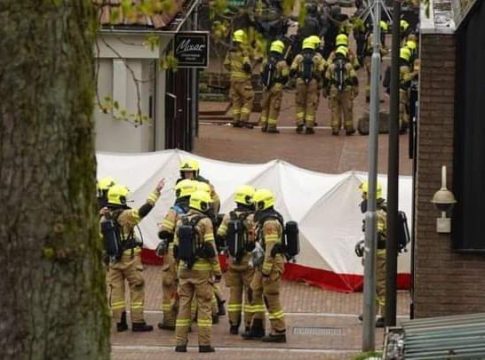 Συναγερμός στην Ολλανδία – Άνδρας με εκρηκτικά κρατά ομήρους σε μπαρ – Τρία άτομα έχουν ελευθερωθεί