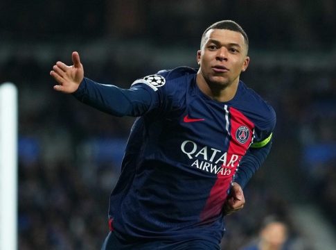 Eμπαπέ: «Προσπαθώ πάντα για το καλύτερο – Έχω εξαιρετική σχέση με τον Λουίς Ενρίκε»