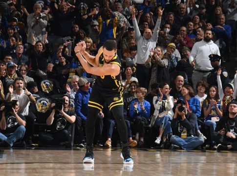 Γουόριορς – Μπακς 125-90: Έπεσαν αμαχητί οι Μπακς στην επιστροφή του Γιάννη