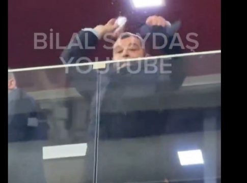 Μέλος της διοίκησης της Φενέρ «απαντά» με ρίψη γυάλινων ποτηριών στους οπαδούς της Τραμπζονσπόρ (vid)