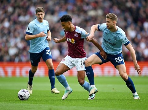 Ματσάρα χωρίς νικητή ανάμεσα σε Άστον Βίλα και Μπρέντφορντ (3-3) – «Τρίποντο» ανάσα για την Έβερτον (1-0)