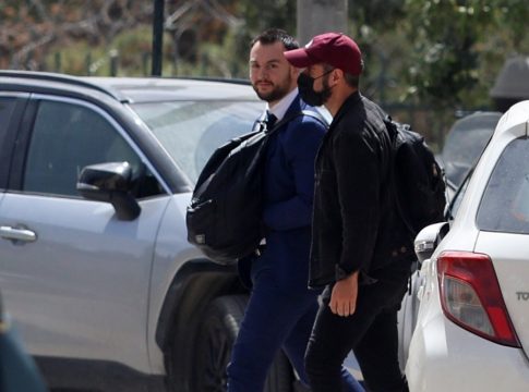 Στον ανακριτή ο Κωνσταντίνος Φλώρος για την επίθεση στον Βασίλη Γραμμένο