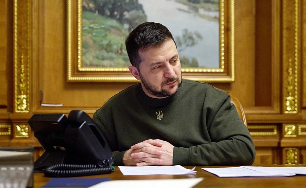 Ουκρανία: Δεν έχουμε αρκετά πυρομαχικά, λέει ο Ζελένσκι – Πιστεύει ότι το Κογκρέσο θα εγκρίνει τη βοήθεια
