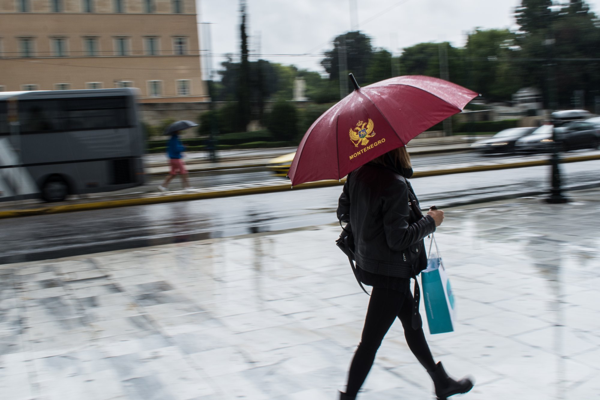 Αλλάζει ο καιρός: Έρχονται βροχές, σκόνη και καταιγίδες – Ποιες περιοχές θα επηρεαστούν