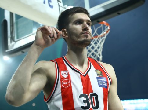 Χωρίς Πετρούσεφ κόντρα στο Περιστέρι ο Ολυμπιακός