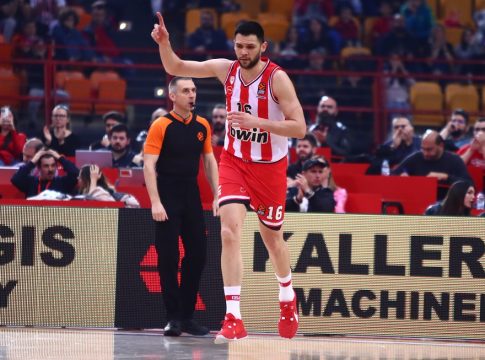 Παπανικολάου: «Είμαι περήφανος και αισθάνομαι τυχερός για το πώς εξελίχθηκε η καριέρα μου»