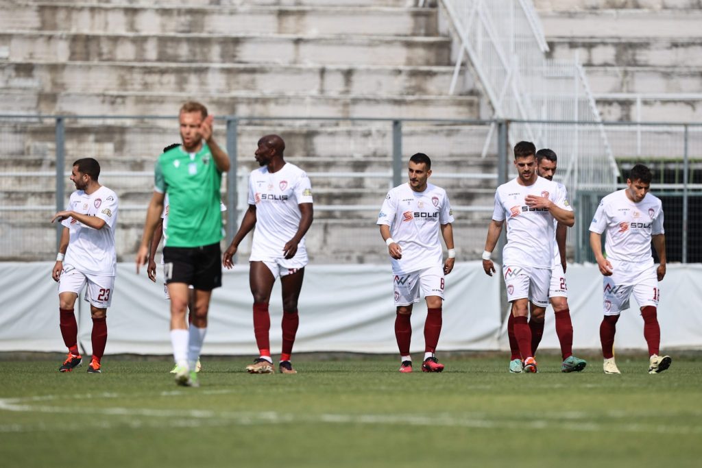Super League 2: Νέο «κάζο» της ΑΕΛ (3-2) – «Λευκή» ισοπαλία στη Νίκαια για Ιωνικό και Καλαμάτα (0-0,vid)