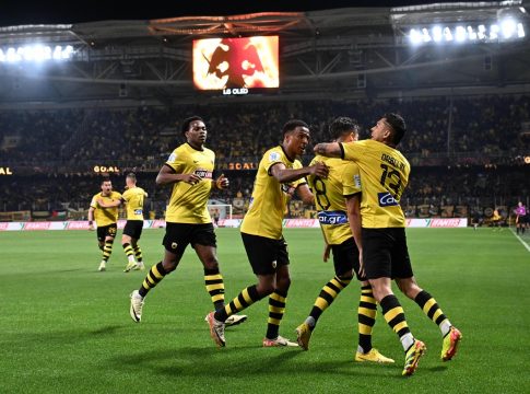 Αντεπίθεση για την ΑΕΚ και 1-0 με τον Γκατσίνοβιτς (vid)