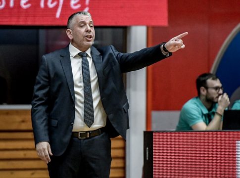 Ο Παπαθεοδώρου έμεινε στον Προμηθέα