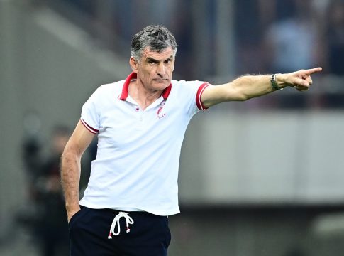 Με 8 αλλαγές ο Ολυμπιακός στο ντέρμπι με τον ΠΑΟΚ: Αυτή είναι η 11άδα του Μεντιλίμπαρ