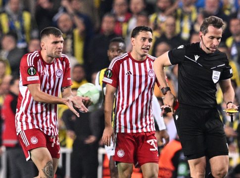 Ολυμπιακός: Γιατί δεν παίζουν στην Αγγλία ο Μασούρας και ο Ντόη