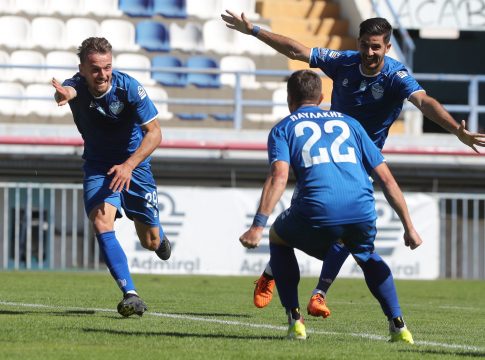 Αγκαλιά με την «σωτηρία» το Αιγάλεω (1-0) – Πέρασε και από τον Βόλο ο Λεβαδειακός (0-1)