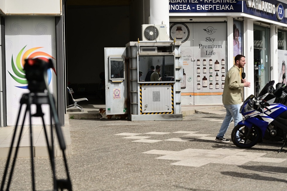 Γυναικοκτονία στους Αγίους Αναργύρους: Τη σκότωσε με 5 μαχαιριές – «Στα 20 μέτρα υπήρχε φρουρός»