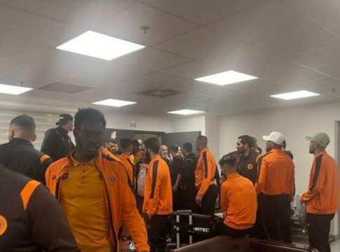 Κόπα Άφρικα: Μαροκινή ομάδα μπλοκαρισμένη στην Αλγερία λόγω της αθλητικής της εμφάνισης