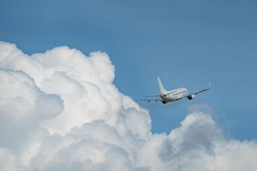 «Κάπως αηδιαστικό, αλλά καταπληκτικό»: Μετατρέπουν τα ανθρώπινα περιττώματα σε καύσιμα για αεροσκάφη