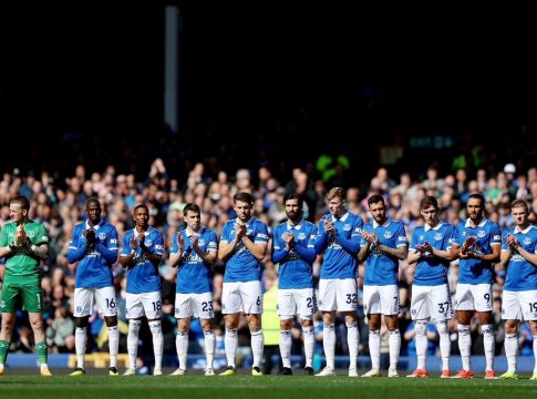 Νέα αφαίρεση 2 βαθμών στην Έβερτον, στην 16η θέση της βαθμολογίας τα «ζαχαρωτά» (pic)