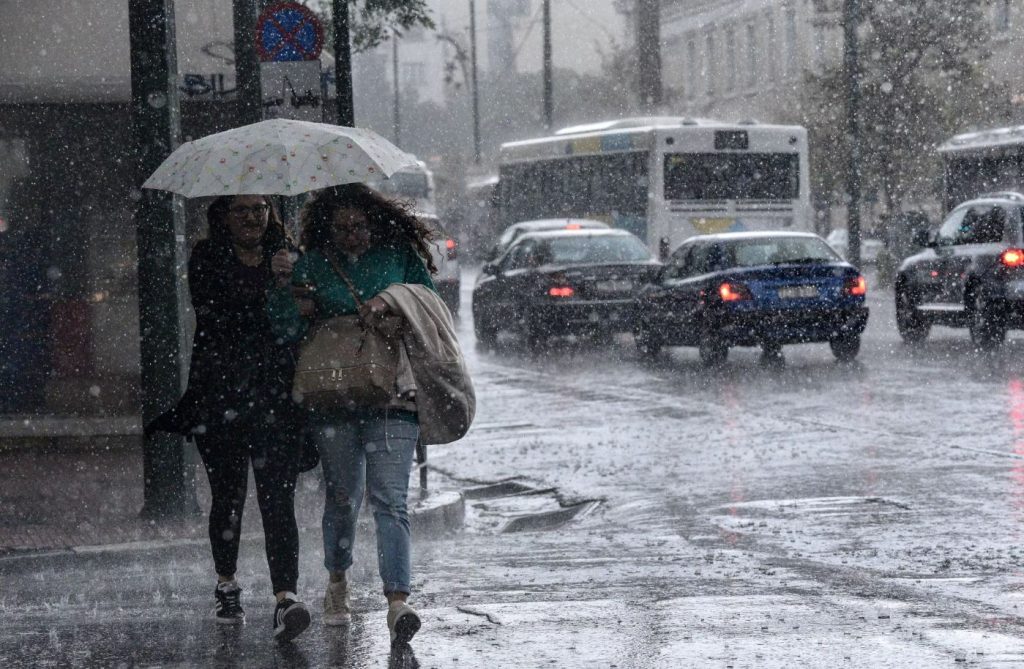 Προ των πυλών η νέα κακοκαιρία – Πότε και πού θα χτυπήσει ο «πολικός αεροχείμαρρος»