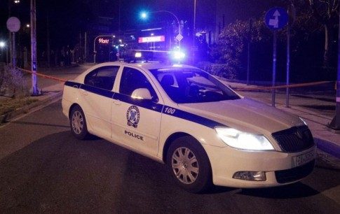 Θεσσαλονίκη: Μετέφεραν μετανάστες στο χώρο αποσκευών του οχήματος – Δύο συλλήψεις