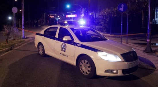 Θεσσαλονίκη: Μετέφεραν μετανάστες στο χώρο αποσκευών του οχήματος – Δύο συλλήψεις