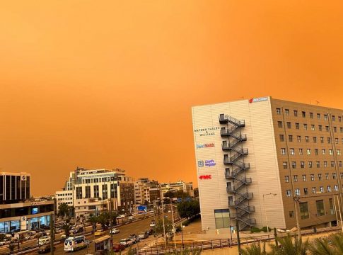 Αθήνα από άλλο πλανήτη – Δυστοπικό σκηνικό λόγω αφρικανικής σκόνης