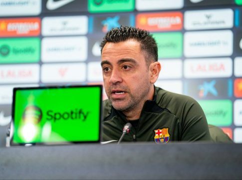 Μπαρτσελόνα: Ο Λαπόρτα δεν βρίσκει τον κατάλληλο προπονητή και προσπαθεί να μεταπείσει τον Τσάβι