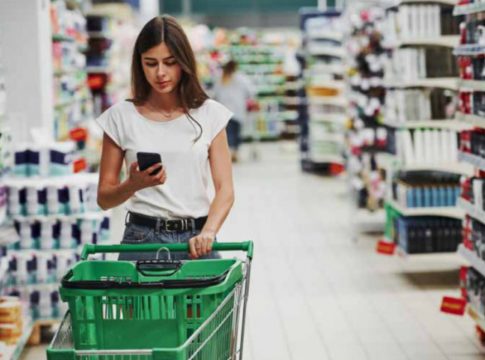 Νέα εφαρμογή κατά της ακρίβειας: Εντοπισμός χαμηλότερων τιμών στα σούπερ μάρκετ